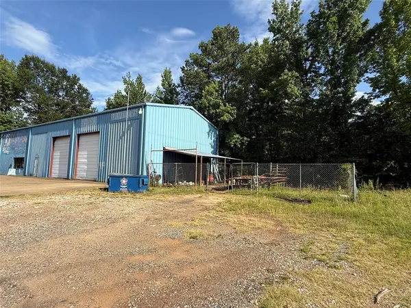 214 Front Street, Vivian, LA 71082