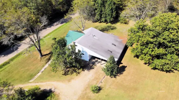 6750 O'Neil Rd, Coolville, OH 45723