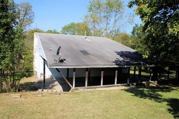 6750 O'Neil Rd, Coolville, OH 45723