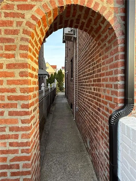 131-25 227th ST, Laurelton, NY 11413