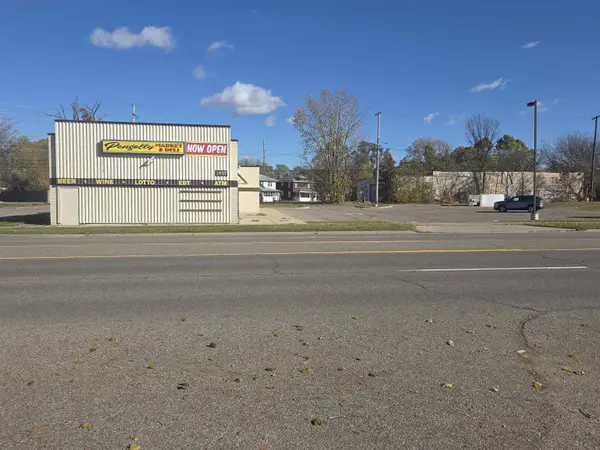 3907 S Saginaw ST, Flint, MI 48507