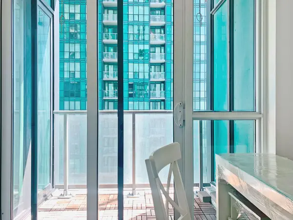 11 Bogert AVE #2101, Toronto C07, ON M2N 0H4