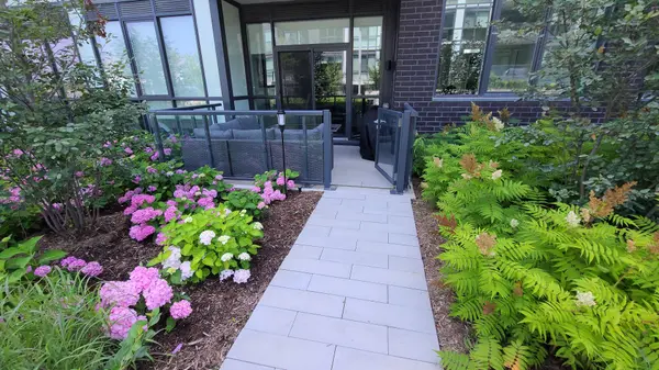 415 Sea Ray AVE #G16, Innisfil, ON L9S 0R5