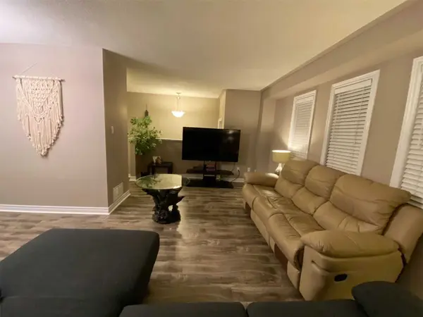 Brampton, ON L6Y 5G3,8305 Mclaughlin RD #9