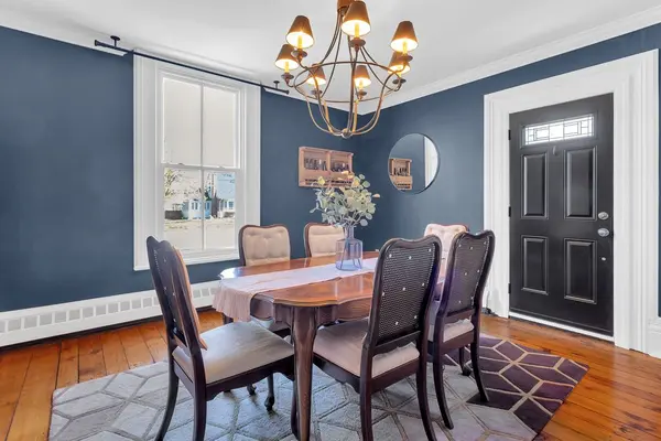 Aylmer, ON N5H 1R1,64 South ST W