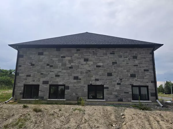 Cavan Monaghan, ON L0A 1C0,1936 Davenport RD