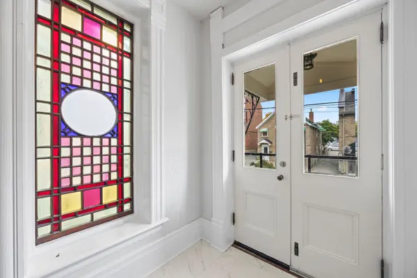 Brockville, ON K6V 2B1,10 Victoria AVE