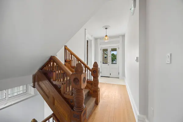 Brockville, ON K6V 2B1,10 Victoria AVE