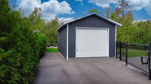 Kawartha Lakes, ON K0M 1A0,55 Prince ST W