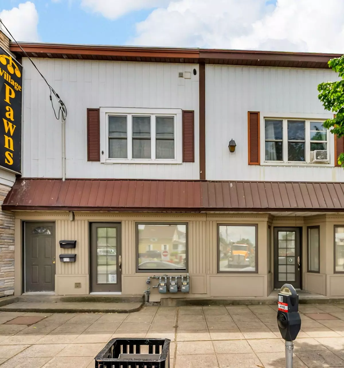 Cornwall, ON K6H 1B2,113-115 Montreal RD