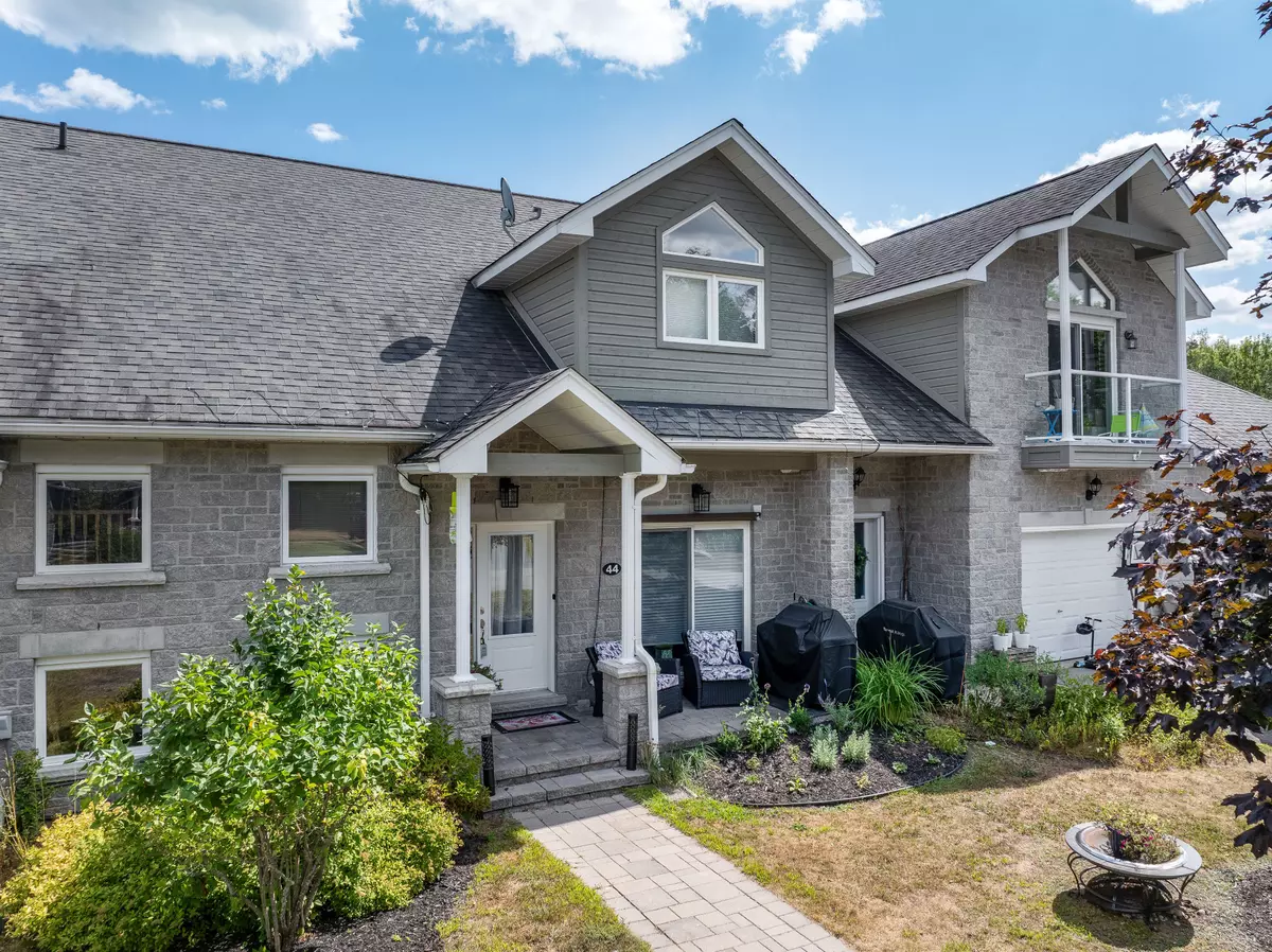 Dysart Et Al, ON K0M 1S0,44 Webb CIR