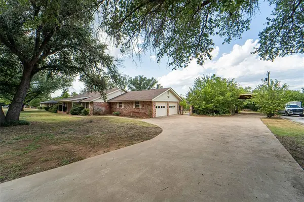 1508 W Elliott Street, Breckenridge, TX 76424