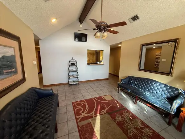 331 N Gun Barrel Lane, Gun Barrel City, TX 75156