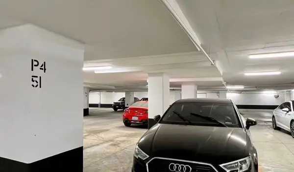 20 Edward ST #404, Toronto C01, ON M5G 0C5