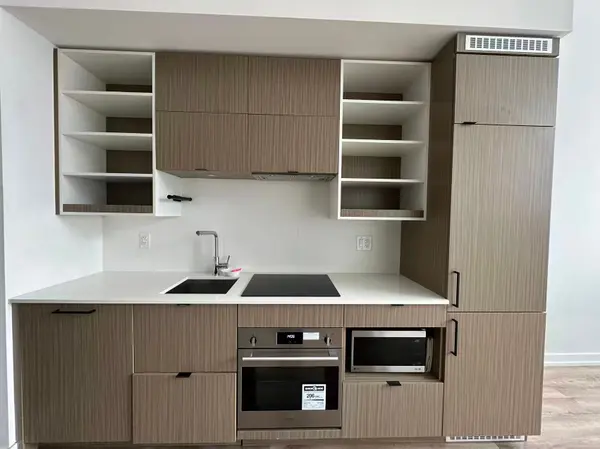 20 Edward ST #404, Toronto C01, ON M5G 0C5