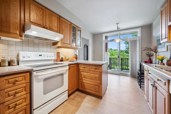 71 Bayberry DR #112, Guelph, ON N1G 5K9