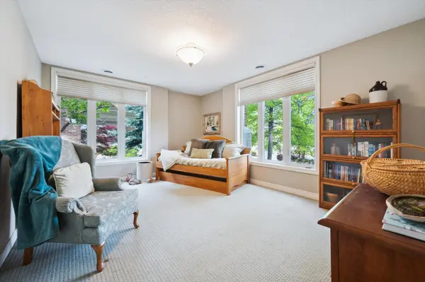 71 Bayberry DR #112, Guelph, ON N1G 5K9