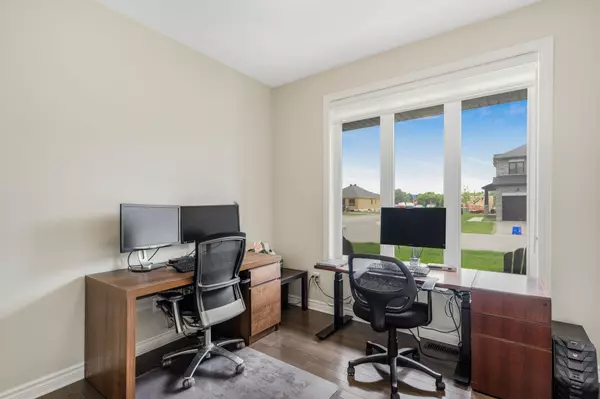 Russell, ON K0A 1W0,700 Namur ST