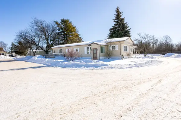 11 Powley Garden DR, Kingston, ON K7K 6A1