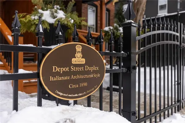 8-10 Ontario ST, Grimsby, ON L3M 3G9