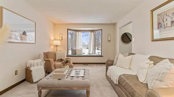 535 GRAND VIEW AVE, London South, ON N6K 3E8