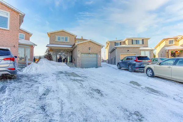 Hamilton, ON L8E 4M8,39 Regis CT