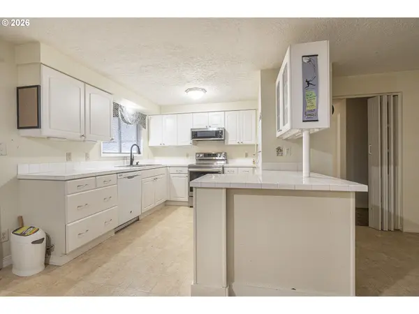 4744 NINA AVE SE, Salem, OR 97302