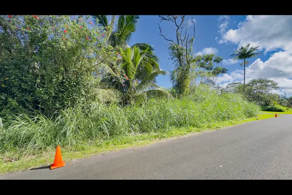 INA ST, Pahoa, HI 96778