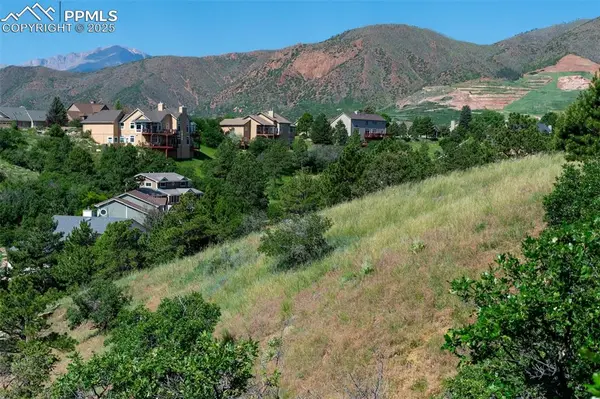 7137 Oak Valley DR, Colorado Springs, CO 80919