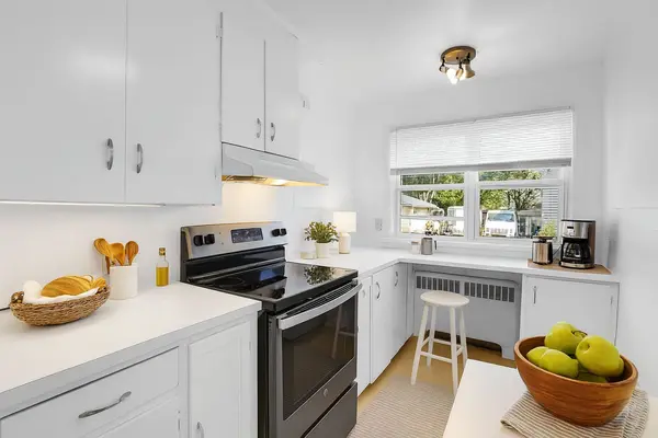 Cornwall, ON K6H 2M6,547 Fifth ST E