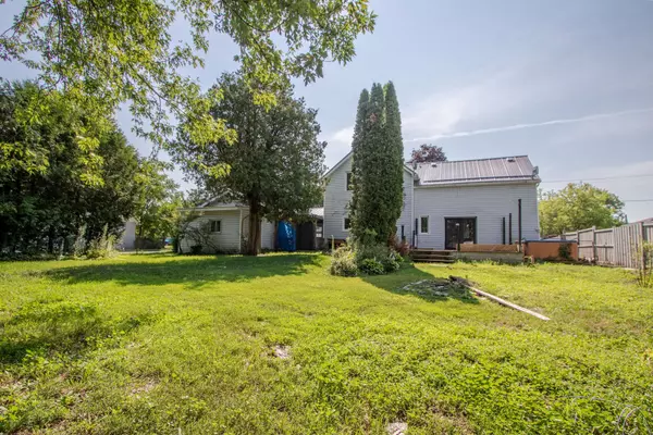 Erin, ON N0B 1T0,25 Dundas ST W