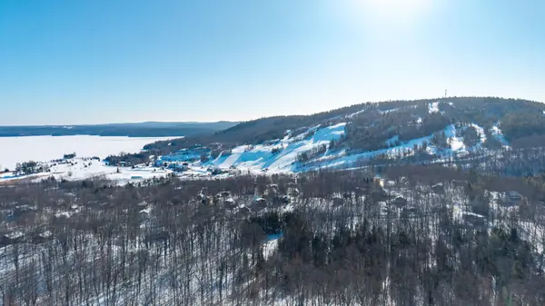 Greater Madawaska, ON K0J 1H0,42 Crestview DR