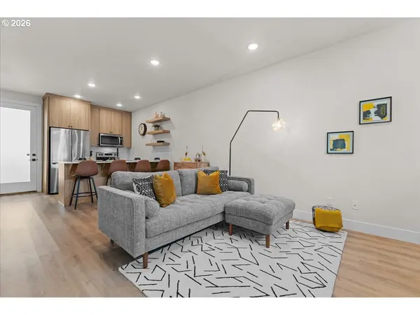 7722 SE Tolman ST #3, Portland, OR 97206