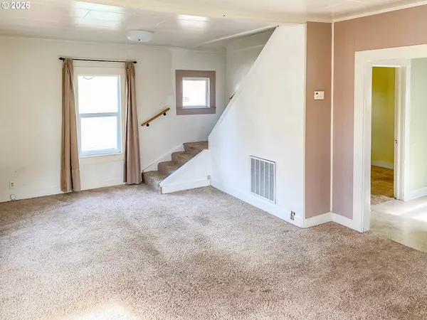 Roseburg, OR 97470,1747 SE KANE ST