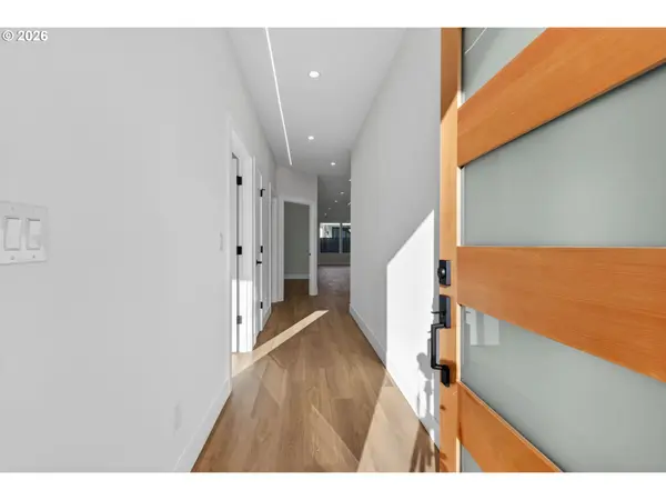 734 SE 35th ST, Battle Ground, WA 98604