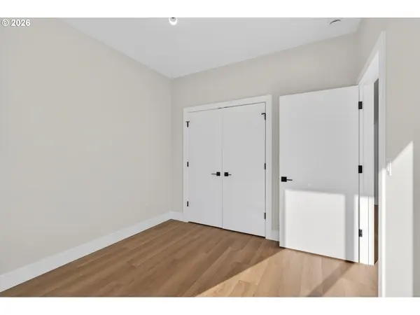 734 SE 35th ST, Battle Ground, WA 98604