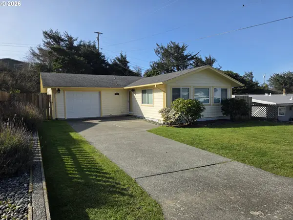Gold Beach, OR 97444,94044 AZALEA LN