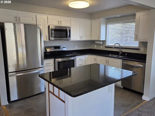 94044 AZALEA LN, Gold Beach, OR 97444