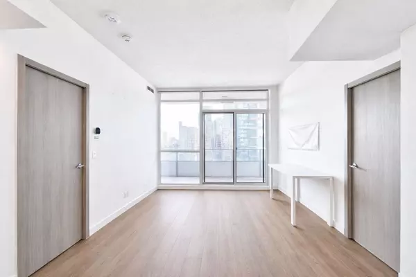 Toronto C01, ON M5V 3M6,38 Widmer ST #3105