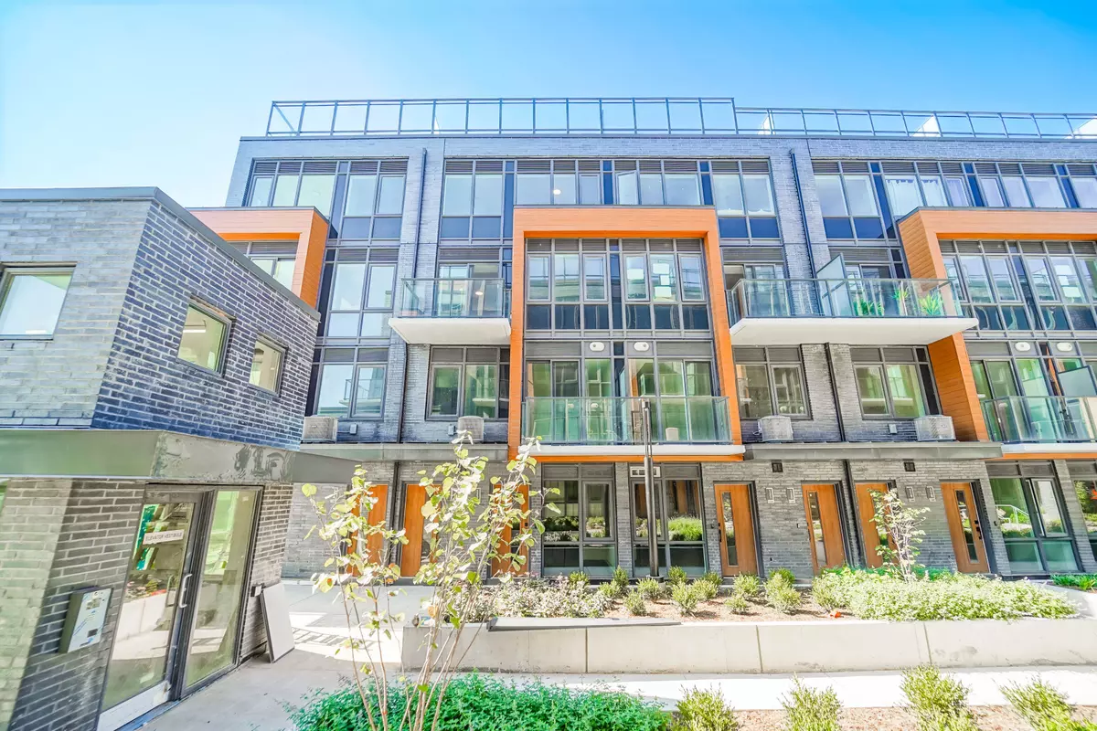 Toronto, ON M3A 0B1,69 Curlew DR ##122