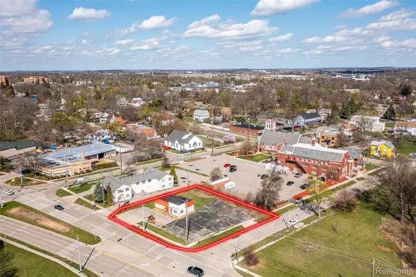 180 Orchard Lake RD, Pontiac, MI 48341