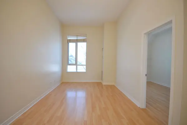 Toronto, ON M1P 5E4,83 Borough DR #TH 93A