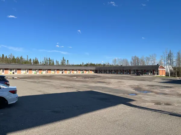 50 - 52 Highway 11 N/A S, Cochrane, ON P0L 1C0