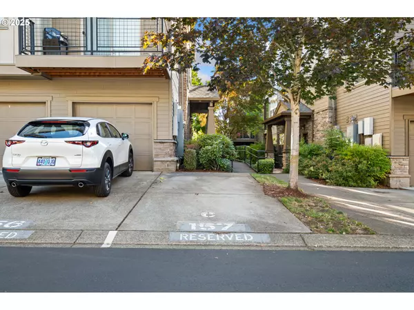 Hillsboro, OR 97006,622 NE Garswood LN