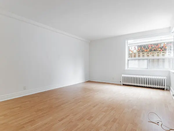 1840 Bathurst ST #104, Toronto C03, ON M5P 3K7