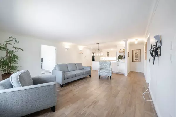 Kawartha Lakes, ON K0M 1A0,90 King ST #7