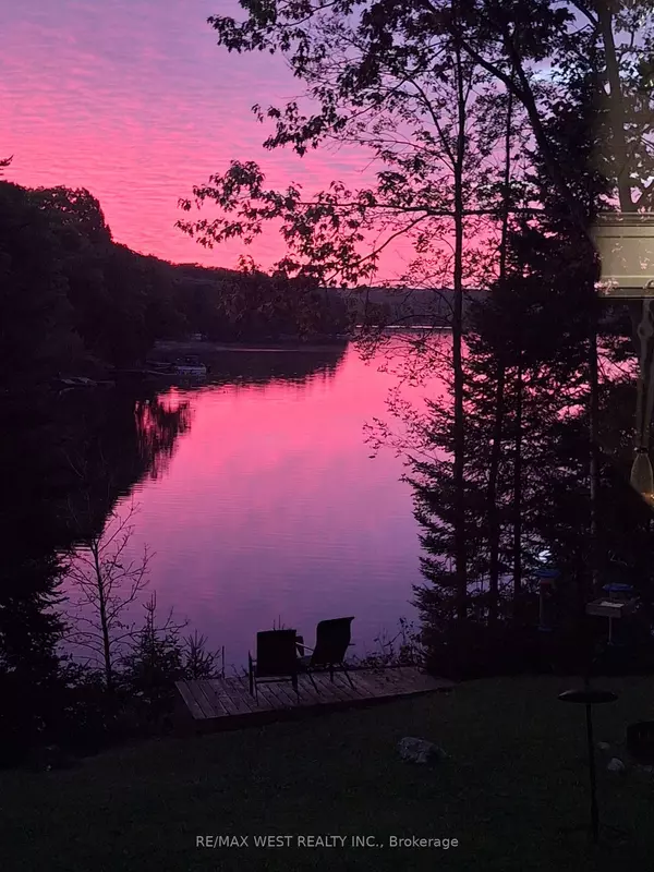 Minden Hills, ON K0M 2K0,1017 Rays LN