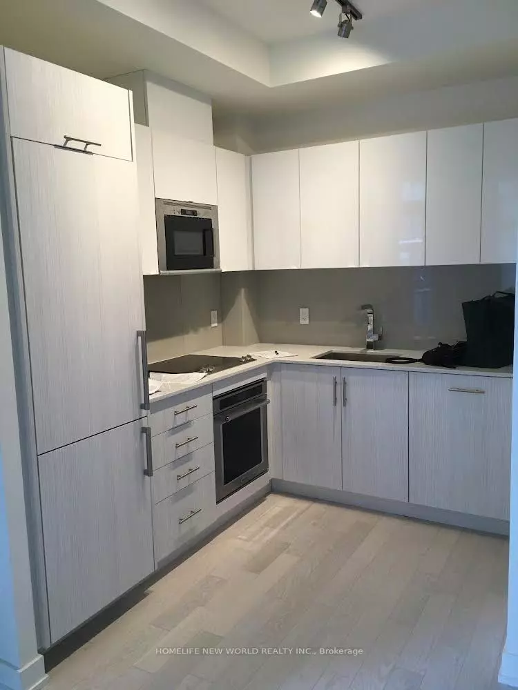 Toronto C01, ON M5V 0M4,330 Richmond ST W #805