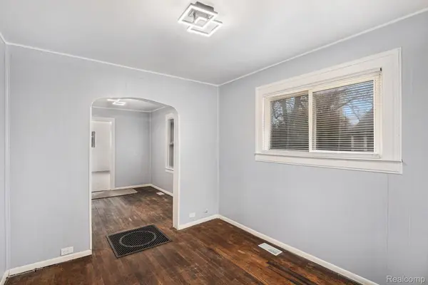 1119 Lakeview ST, Waterford Charter Township, MI 48328