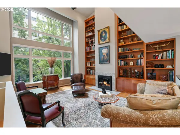 Portland, OR 97209,1135 NW IRVING ST